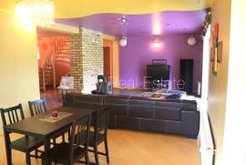 Detached house for rent in Riga district, 243.00m2