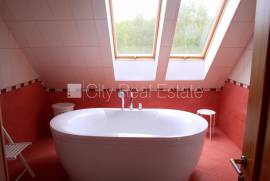Detached house for rent in Riga district, 243.00m2