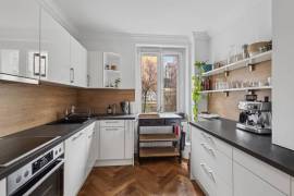 Luxury 2-room apartment with Garden next to Zionskirchplatz & Weinbergspark