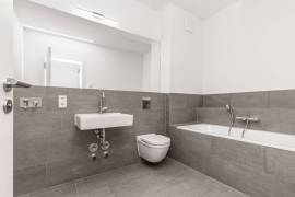 Ready to move next to Winterfeldt Platz? New luxurious 4 room Apartment with Balcony for Sale
