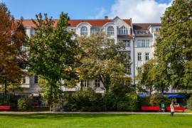 Ready to move next to Winterfeldt Platz? New luxurious 4 room Apartment with Balcony for Sale