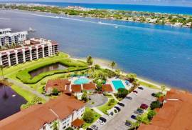 7261 Pine Forest Circle, Lake Worth, FL 33467