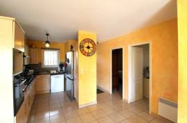 5 room, 93m2 House for sale in Neffies - 265 000 € *