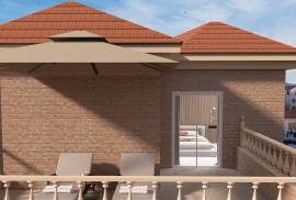 4 Bedrooms - Villa - Alicante - For Sale - N8363