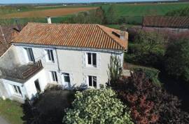 €118250 - 3 Bedroom Stone House and Barn in a Quiet Hamlet