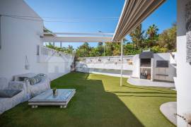 2 Bedroom Bungalow In Island Village Complex For Sale In San Eugenio LP23870