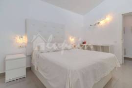 2 Bedroom Bungalow In Island Village Complex For Sale In San Eugenio LP23870