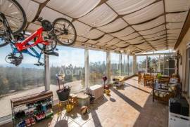 House 180 sq.m for sale