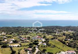 Typical Algarve Villa just 2 km from Marinha beach