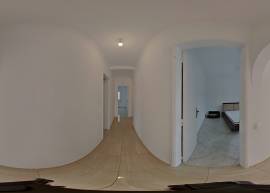 Detached 3 bedroom villa with winery and warehouses next to the EN125