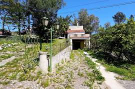 4 + 1 bedroom villa with a lot of potential located in Monchique
