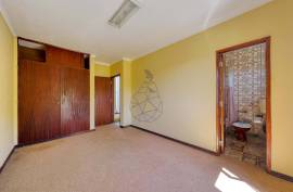 4 + 1 bedroom villa with a lot of potential located in Monchique