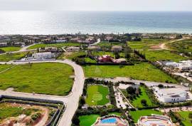 Land for construction of Luxury Villa in Praia da Luz, in Lagos