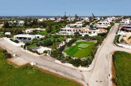 Land for construction of Luxury Villa in Praia da Luz, in Lagos