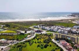 New 3 Bedroom Apartment with Pool and Sea Views located in Lagos, Meia Praia Beach