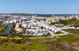 New 3 Bedroom Apartment with Pool and Sea Views located in Lagos, Meia Praia Beach