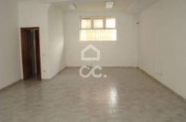 Commercial property Chaves