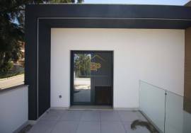 House T2+1 at 5 min. of Ferragudo Beaches