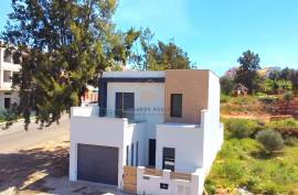 House T2+1 at 5 min. of Ferragudo Beaches