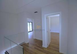 House T2+1 at 5 min. of Ferragudo Beaches