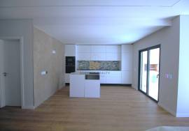 House T2+1 at 5 min. of Ferragudo Beaches
