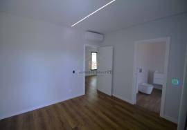 House T2+1 at 5 min. of Ferragudo Beaches