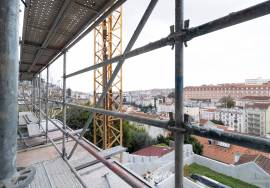 Architect-designed 8-bedroom townhouse with infinity pool and panoramic views over Lisbon and the Tagus