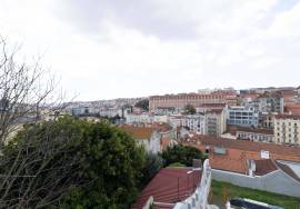Architect-designed 8-bedroom townhouse with infinity pool and panoramic views over Lisbon and the Tagus