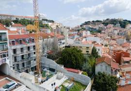 Architect-designed 8-bedroom townhouse with infinity pool and panoramic views over Lisbon and the Tagus