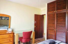 Charming 5-Bedroom Villa with Sea Views in Funchal