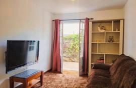 Charming 5-Bedroom Villa with Sea Views in Funchal