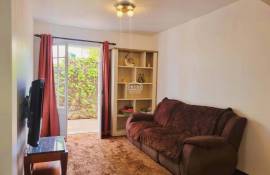 Charming 5-Bedroom Villa with Sea Views in Funchal
