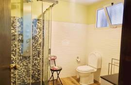 Charming 5-Bedroom Villa with Sea Views in Funchal