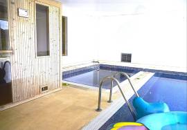 Charming farmhouse with an area of  5.540m2, 5 suites and 4 fireplaces
