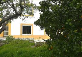 Charming farmhouse with an area of  5.540m2, 5 suites and 4 fireplaces