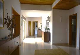 Charming farmhouse with an area of  5.540m2, 5 suites and 4 fireplaces