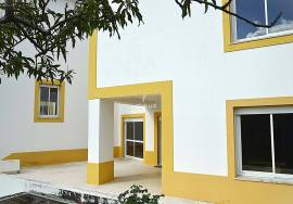 Charming farmhouse with an area of  5.540m2, 5 suites and 4 fireplaces