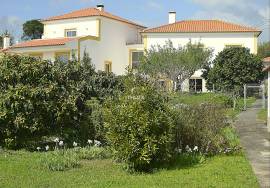 Charming farmhouse with an area of  5.540m2, 5 suites and 4 fireplaces