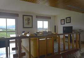 Charming farmhouse with an area of  5.540m2, 5 suites and 4 fireplaces