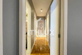 Great semi-furnished apartment, 106M², for sale, 3 bedrooms, 1 suite, 2 parking spaces, Petrópolis, POA/RS