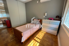 Great semi-furnished apartment, 106M², for sale, 3 bedrooms, 1 suite, 2 parking spaces, Petrópolis, POA/RS