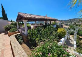 Charming Countryside 4-Bedroom Villa with panoramic views near São Brás de Alportel