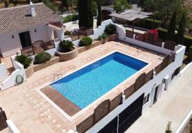 Charming Countryside 4-Bedroom Villa with panoramic views near São Brás de Alportel