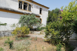 Farm V10 of the bank with 710 m2 of land located in Mouriscas near Abrantes