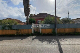 5 bedroom single storey bank villa located in Assentiz (Torres Novas), set in a plot of land with 1,187 m²