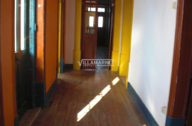 5 bedroom single storey bank villa located in Assentiz (Torres Novas), set in a plot of land with 1,187 m²