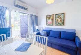Opportunity - 1 bedroom villa with communal pool, Vilamoura