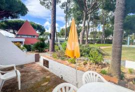 Opportunity - 1 bedroom villa with communal pool, Vilamoura