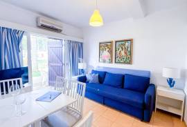 Opportunity - 1 bedroom villa with communal pool, Vilamoura