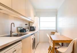 Renovated 3 Bedroom Apartment in Condominium with Swimming Pool, Sector 5 – Vilamoura